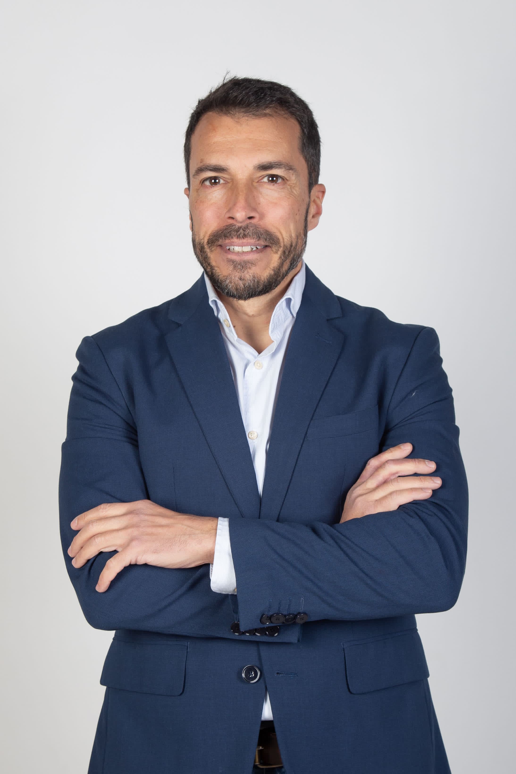 FERNANDO Bueno